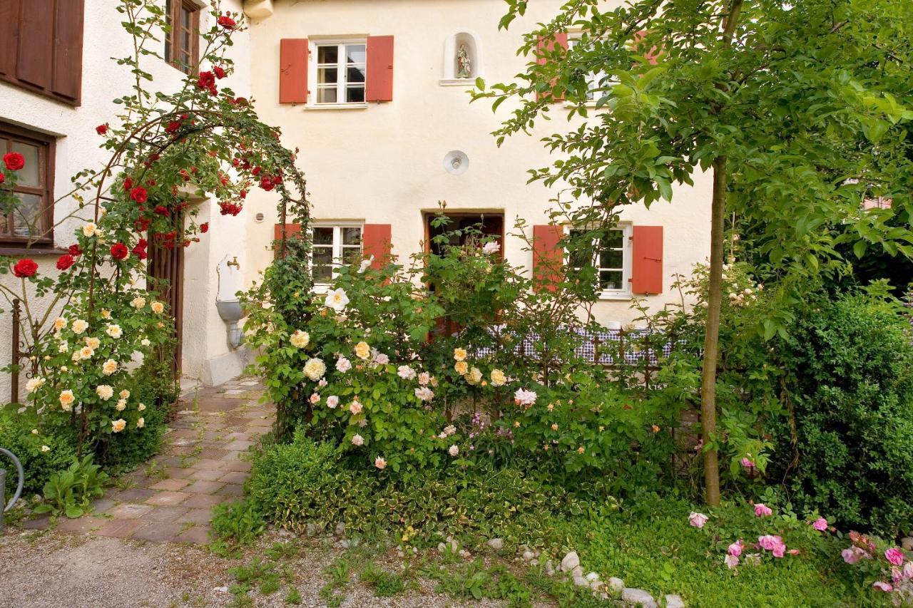 Haus Probst Am See Acomodação com café da manhã Schondorf am Ammersee Exterior foto