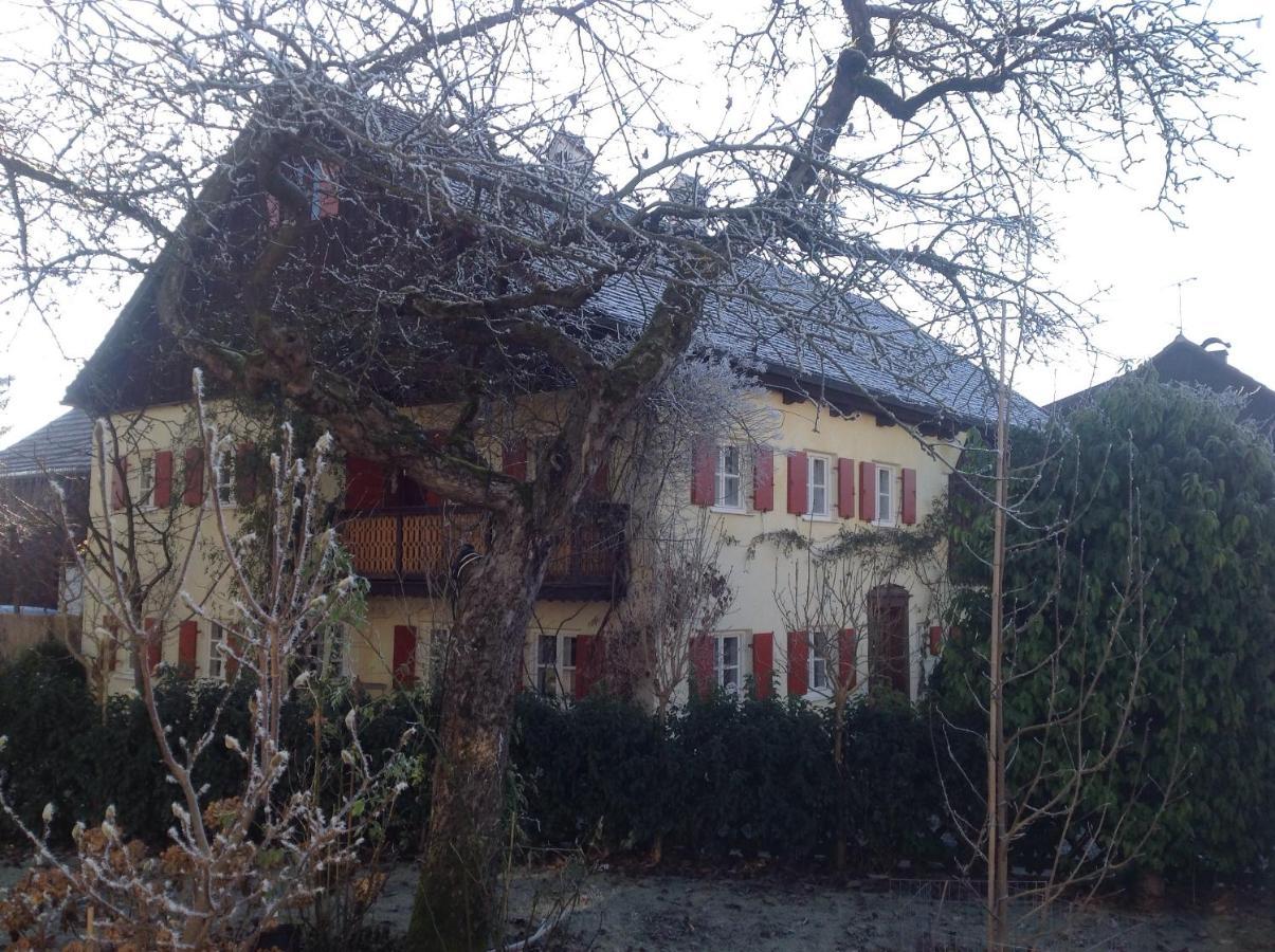 Haus Probst Am See Acomodação com café da manhã Schondorf am Ammersee Exterior foto